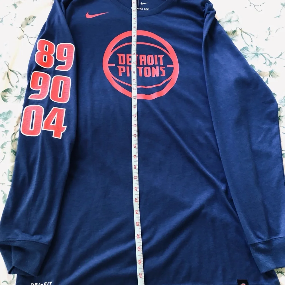 Detroit Pistons Championship years long sleeve t-shirt. - Picture 1 of 5